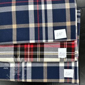 Balík látek tartan 019