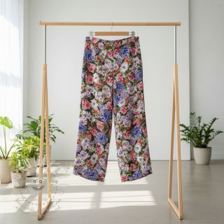 Viskóza SATIN Old fashion flowers digital print