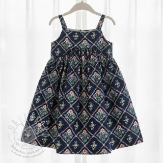 Bavlněná látka Flowers Tara navy design A digital print