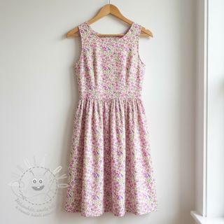 Bavlněná látka Fine flowers purple