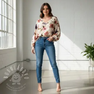 Bavlněná látka VISCOSE Flowers offwhite digital print