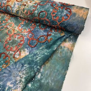 Bavlněná látka TIE DYE EMBROIDERY Elise tape design C