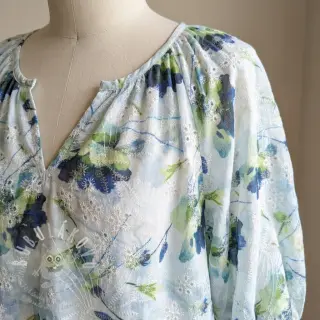 Bavlněná látka s příměsí EMBROIDERY Rose green