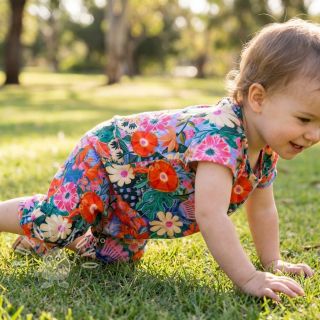 Viskóza se lnem Bright and bold design A