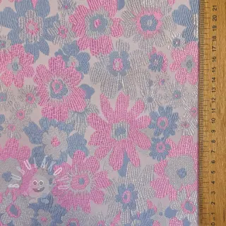 Látka na dámský kostým JACQUARD Flowers light lilac