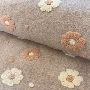 Kabátovina LUXE with 3D Flowers sand