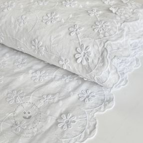 Bavlněná látka VOILE Embroidery flowers white
