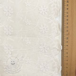 Bavlněná látka EMBROIDERY Catchy daisy off white