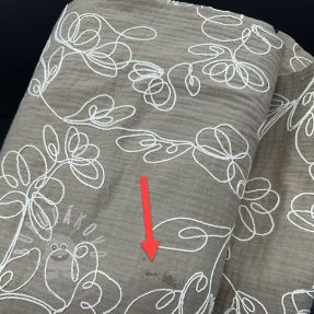 Dvojitá gázovina/mušelín EMBROIDERY Climbing flowers beige II.třída