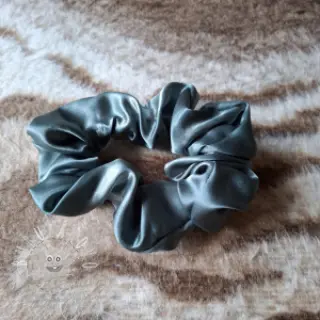 Satén old green