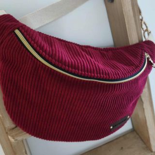 Manšestr HUGGY vermillon