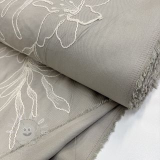Bavlněná látka EMBROIDERY GABARDINE Luana grey