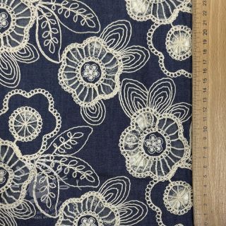 Bavlněná látka JEANS EMBROIDERY Niva design A