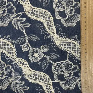 Bavlněná látka JEANS EMBROIDERY Flora design A