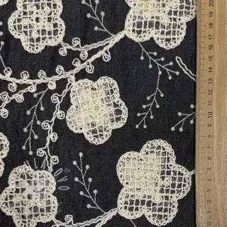 Bavlněná látka JEANS EMBROIDERY Flora design F